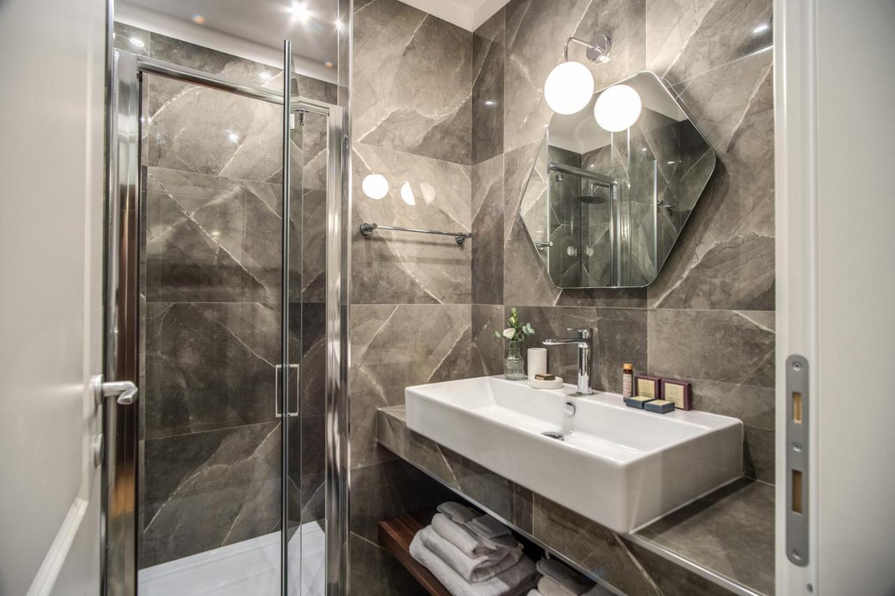 Tree Charme Augusto Luxury Suites Rome Bagian luar foto